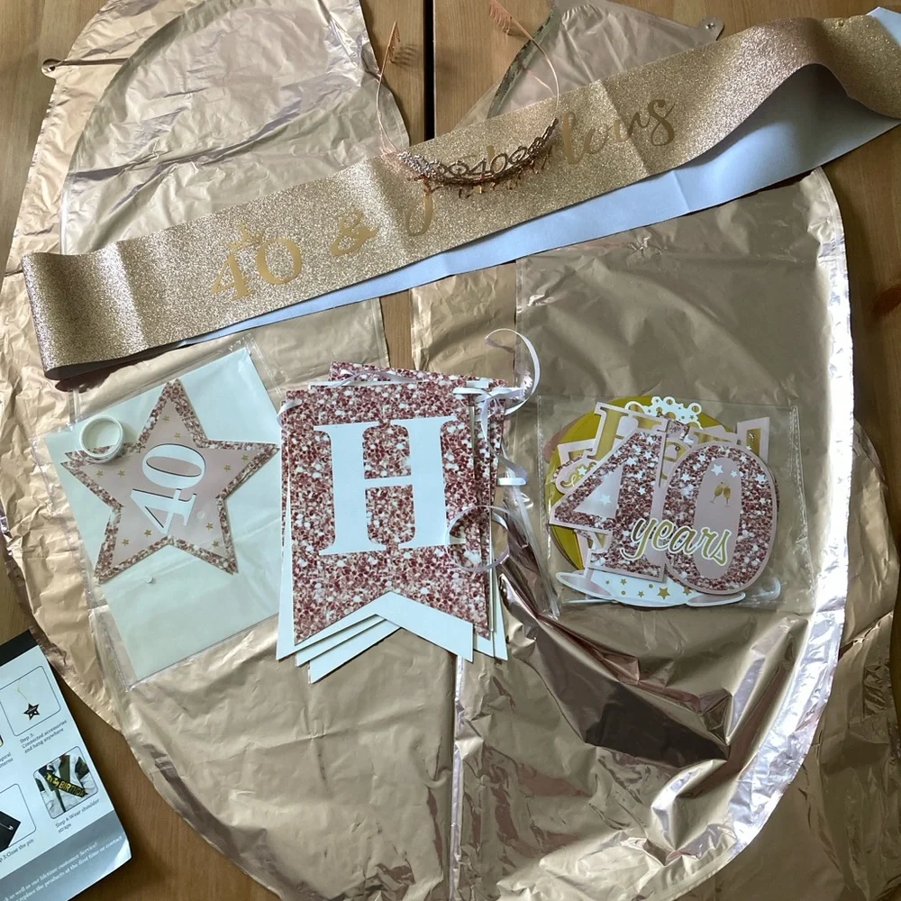 Elegant Gold Tiara for 40th Birthday Celebration